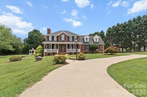 136 Summerchase Ln, Mooresville, NC 28117