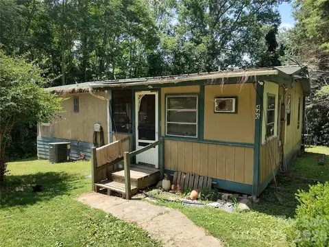 440 Hidden View Rd, Hendersonville, NC 28792