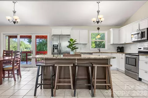 Kitchen - 5225 Wolfe Rd, Hickory, NC 28601 photo 3 of 6