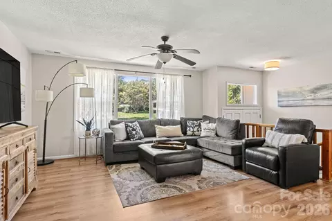 Living - 5225 Wolfe Rd, Hickory, NC 28601 photo 1 of 1