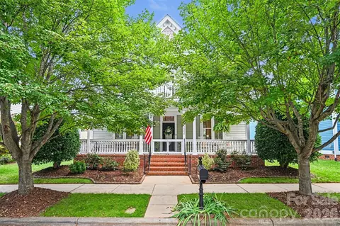 14222 Holly Springs Dr, Huntersville, NC 28078