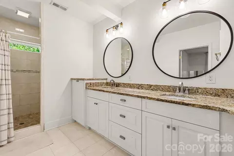 Bath - 408 Griffith Rd, Monroe, NC 28112 photo 1 of 4