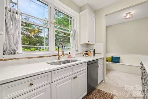 Kitchen - 408 Griffith Rd, Monroe, NC 28112 photo 4 of 5