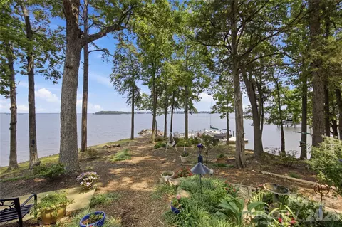 View/Area - 8247 Luckey Point Rd, Denver, NC 28037 photo 7 of 26