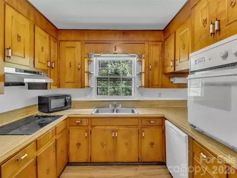 Kitchen - 70 Iris Ln, Canton, NC 28716 photo 2 of 2