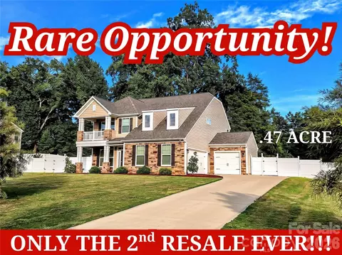 8207 Shady Pond Dr, Charlotte, NC 28227