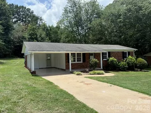 5406 Canterbury Rd, Patterson Springs, NC 28152