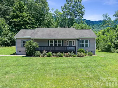 1470 Bear Creek Rd, Bakersville, NC 28705