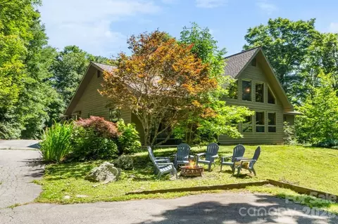 126 Rock Ledge Ln, Sugar Mountain, NC 28604