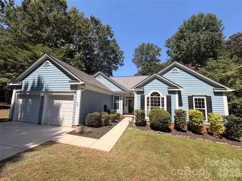 7024 Passeres Ct, Charlotte, NC 28215