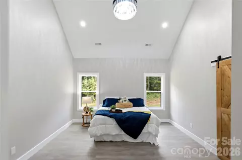 Bedroom - 1851 Oleander Dr, Conover, NC 28613 photo 2 of 2