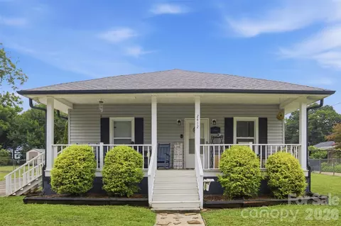 2412 Jackson St, Belmont, NC 28012