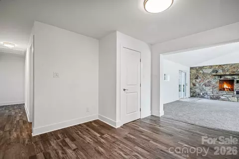Entry Way - 520 Wright Ave, Kannapolis, NC 28083 photo 2 of 2