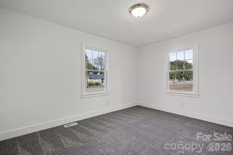 Bedroom - 520 Wright Ave, Kannapolis, NC 28083 photo 2 of 5