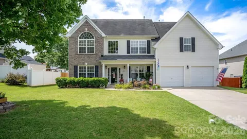 208 Elrosa Rd, Mooresville, NC 28115