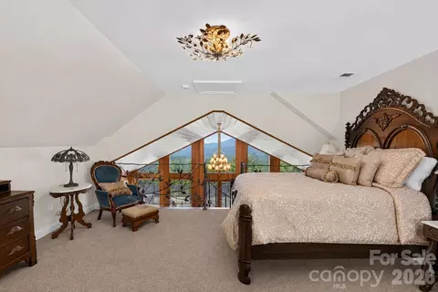 Bedroom - 370 Mountain Side Dr, Columbus, NC 28722 photo 2 of 3