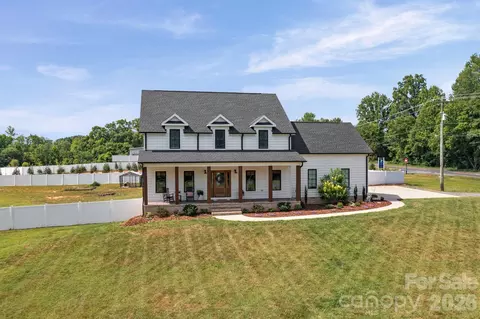 Exterior - 4791 Cooper Rd, Clemmons, NC 27012 photo 3 of 7