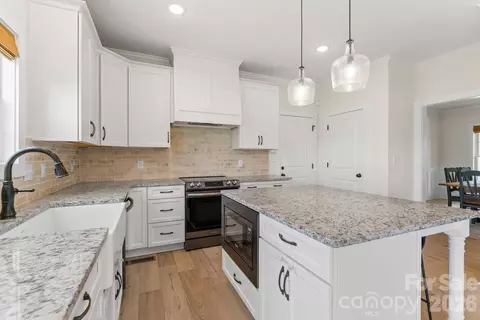 Kitchen - 4791 Cooper Rd, Clemmons, NC 27012 photo 2 of 4