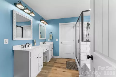 Bath - 4791 Cooper Rd, Clemmons, NC 27012 photo 2 of 5