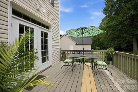 Exterior - 7073 Ridgeway Rd, Stanley, NC 28164 photo 5 of 10