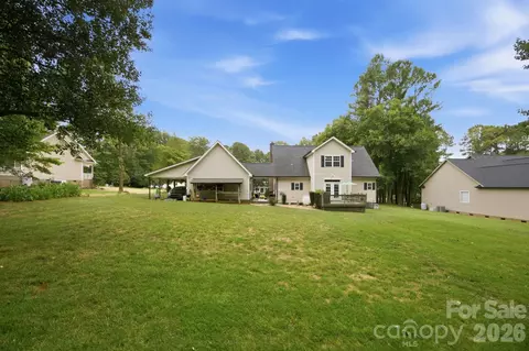 Exterior - 7073 Ridgeway Rd, Stanley, NC 28164 photo 6 of 10