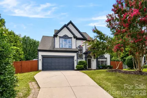 6634 Bells Mill Dr, Charlotte, NC 28269