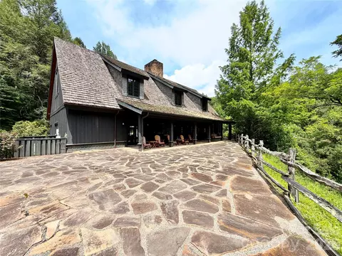 1156 Bear River Lodge Trl, Marshall, NC 28753 photo 41