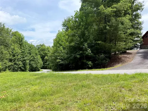 1156 Bear River Lodge Trl, Marshall, NC 28753 photo 5