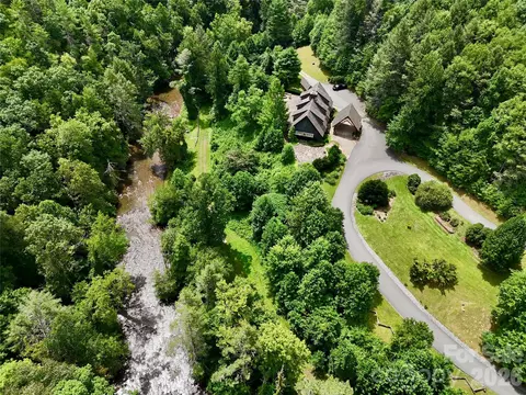 1156 Bear River Lodge Trl, Marshall, NC 28753 photo 22