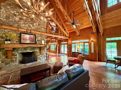 1156 Bear River Lodge Trl, Marshall, NC 28753 photo 30