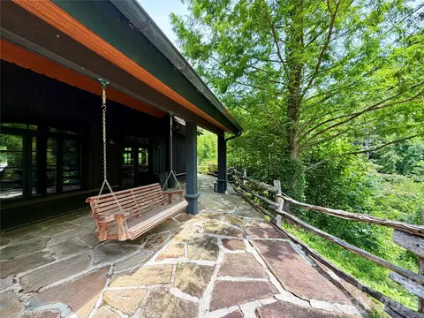 1156 Bear River Lodge Trl, Marshall, NC 28753 photo 42