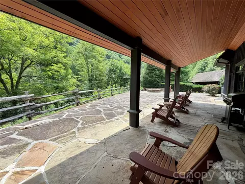 1156 Bear River Lodge Trl, Marshall, NC 28753 photo 43