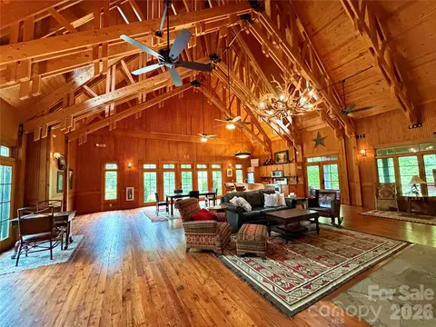 1156 Bear River Lodge Trl, Marshall, NC 28753 photo 32