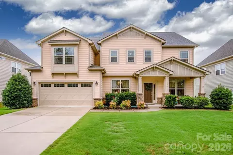 130 Eagles Landing Dr, Mooresville, NC 28117