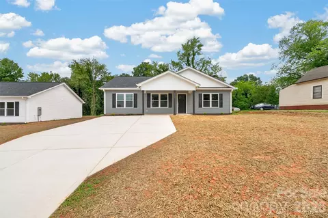 350 14th Sw Ave SW, Hickory, NC 28602