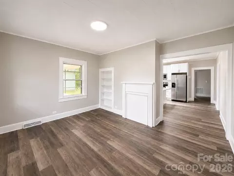 Living - 113 Mountain View St, Morganton, NC 28655 photo 3 of 4
