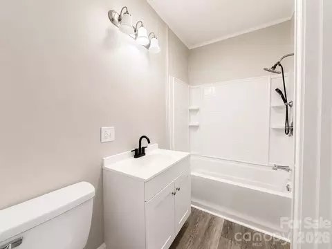Bath - 113 Mountain View St, Morganton, NC 28655 photo 2 of 3