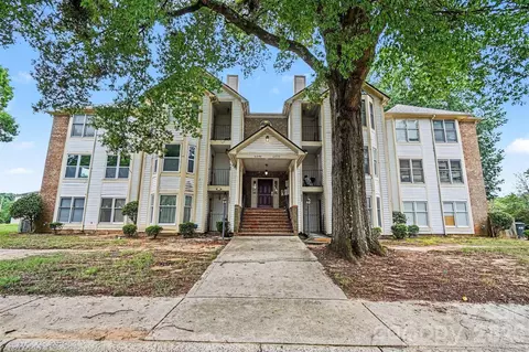 6260 Rosecroft 6260 Dr #6260, Charlotte, NC 28215