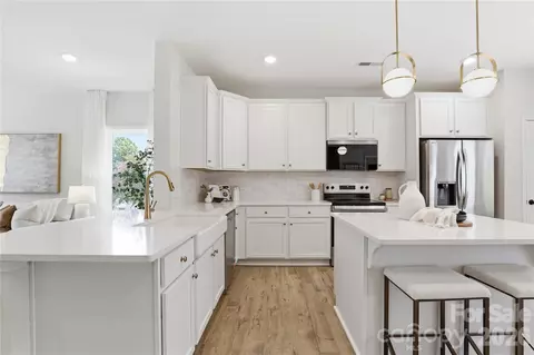 3306 Campbell Dr, Charlotte, NC 28205