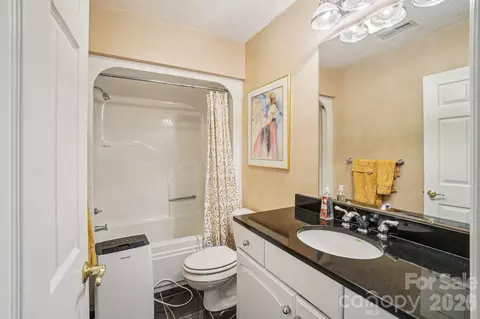 Bath - 4634 Harbor View Ter, Morganton, NC 28655 photo 3 of 3