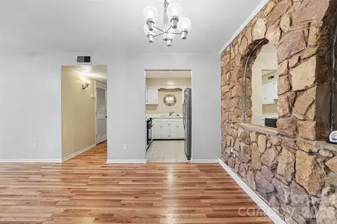 112 Briarcliff Dr, Kannapolis, NC 28081