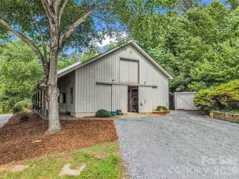 Exterior - 1870 Palmer Rd, Mill Spring, NC 28756 photo 4 of 8