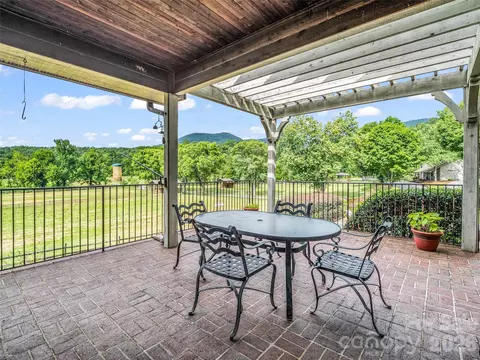 Exterior - 1870 Palmer Rd, Mill Spring, NC 28756 photo 2 of 8