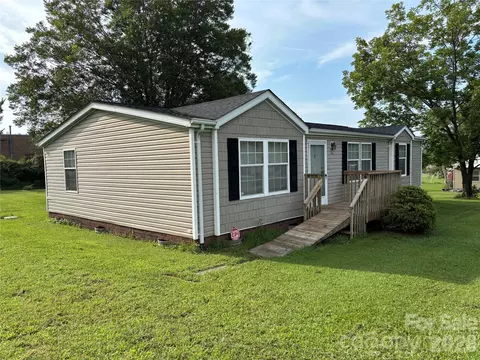 Exterior - 93 Ervin Ln, Hiddenite, NC 28636 photo 4 of 4