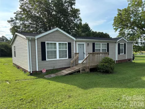 Exterior - 93 Ervin Ln, Hiddenite, NC 28636 photo 1 of 4