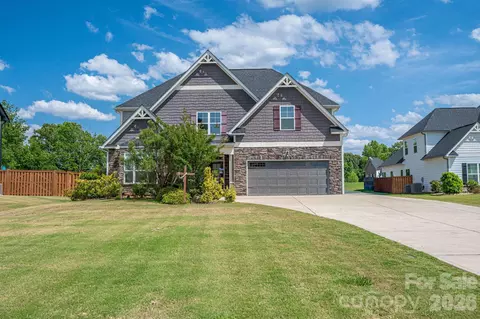 955 Robinson Rd, Gastonia, NC 28056