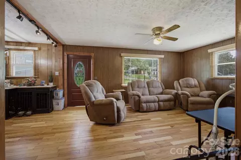 Living - 1082 Maple St, Granite Falls, NC 28630 photo 2 of 3