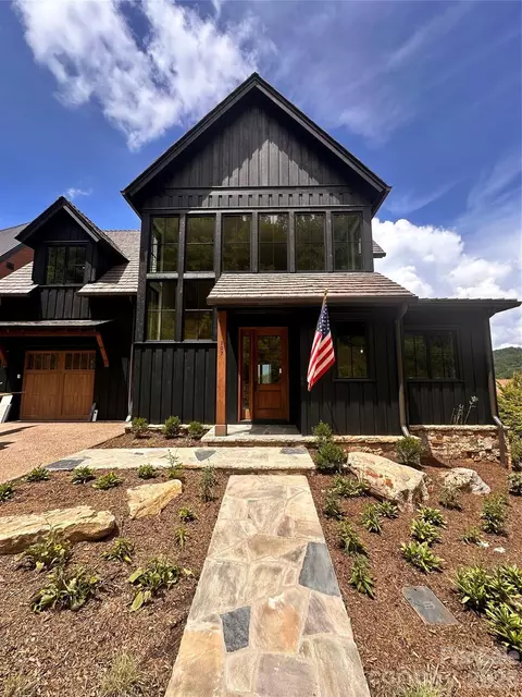 207 Lodestone Dr, Sylva, NC 28779 photo 2