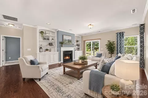 Living - 1604 Spring Blossom Trl, Fort Mill, SC 29708 photo 2 of 5