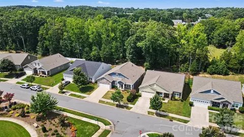 View/Area - 1604 Spring Blossom Trl, Fort Mill, SC 29708 photo 2 of 5